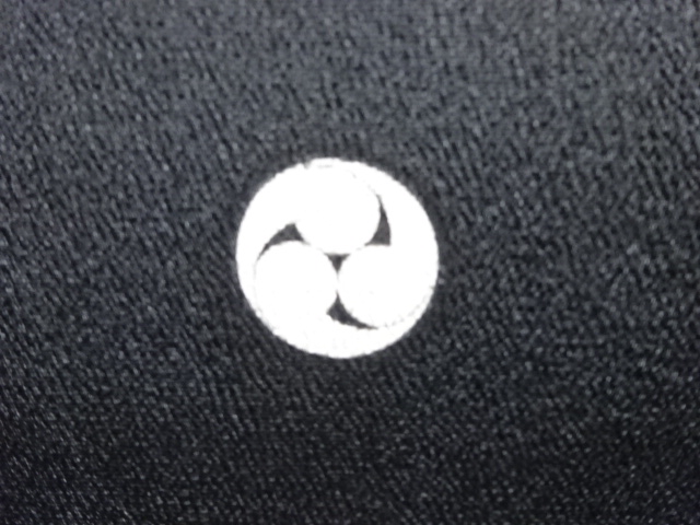  千總謹製　貝桶に菊・松竹梅模様刺繍留袖(比翼付き)(高島屋)